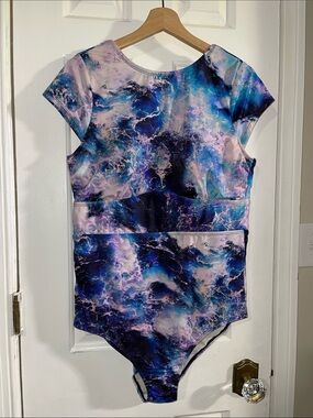 Ocean Wave Print Short Sleeve Swimsuit - Blue & Purple